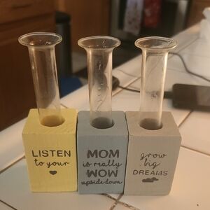 Charming Small Wooden Vase Set